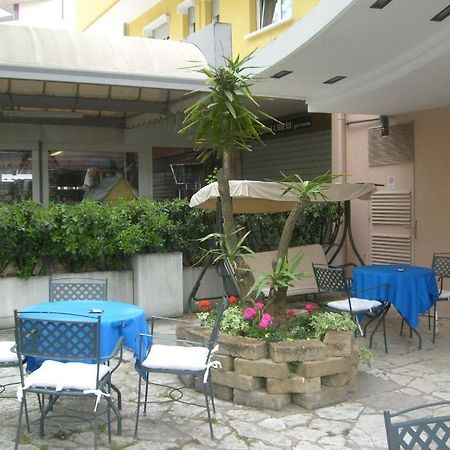 Hotel Bel Air Rivazzurra Di Rimini Ngoại thất bức ảnh